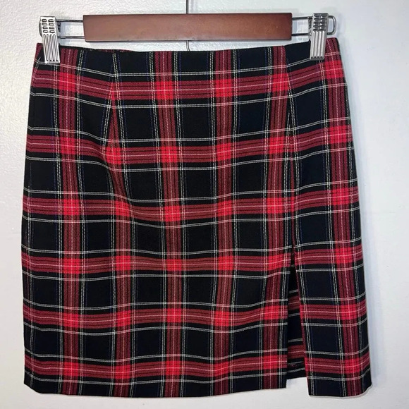 Zara Dresses & Skirts - Zara, S,Academic red black plaid checkered mini skirt with off-center vent.